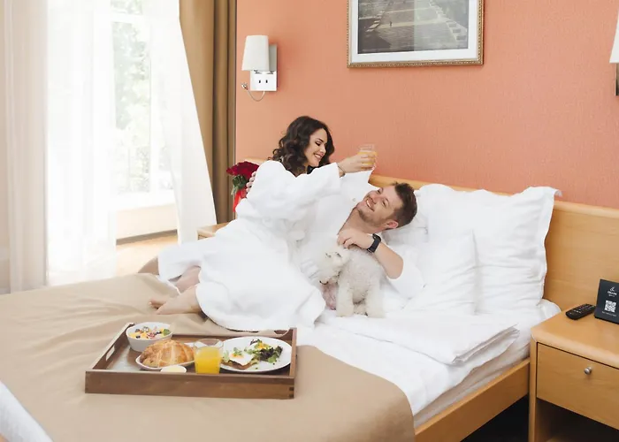 Alexandrovskiy Hotel
