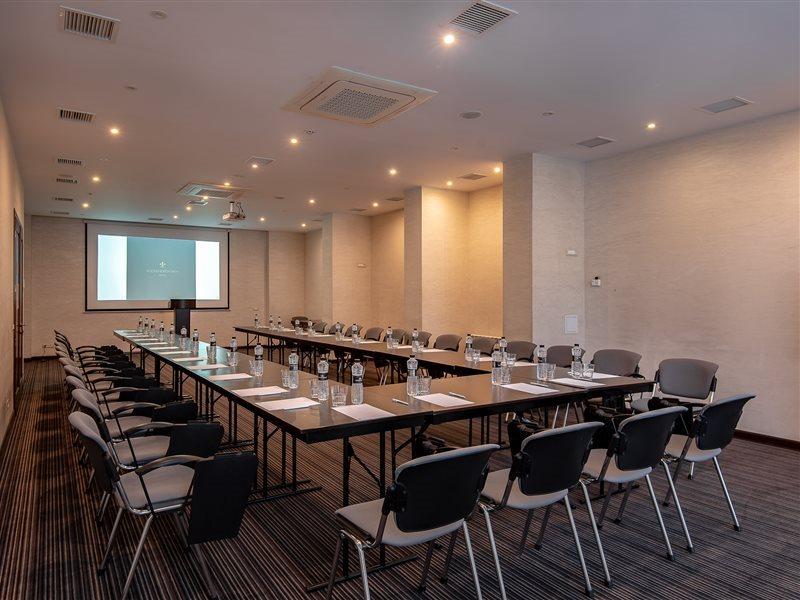 Hotel Alexandrovskiy 4*