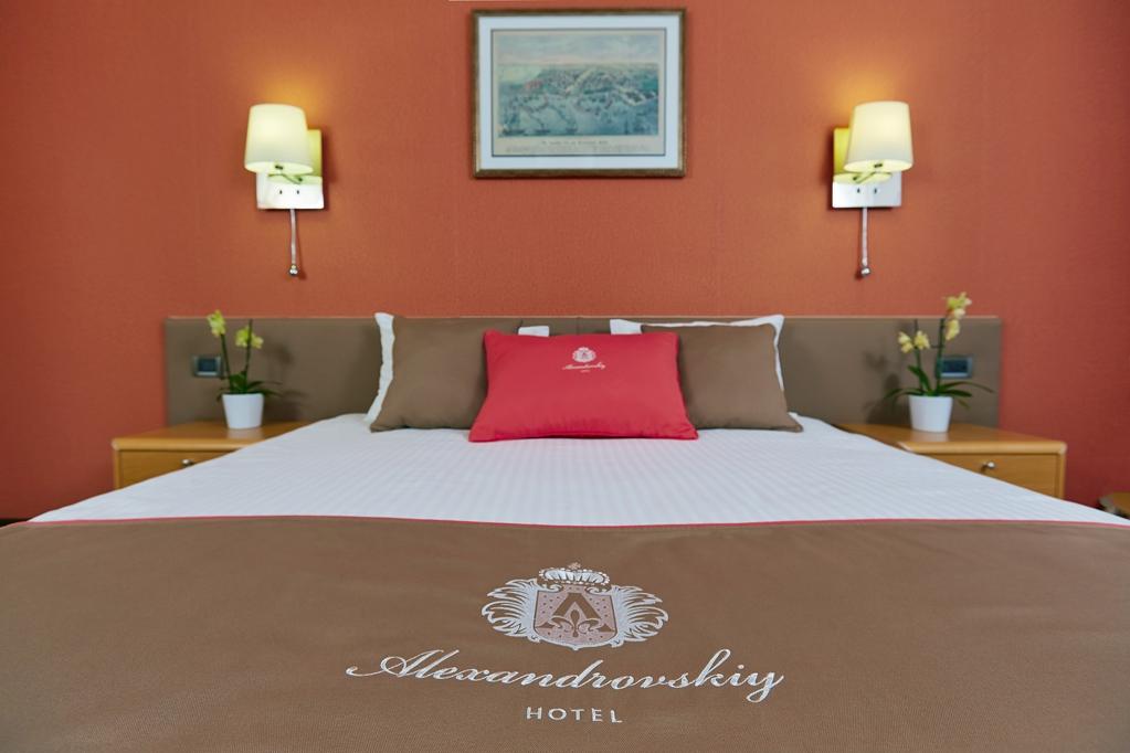 Hotel Alexandrovskiy 4*