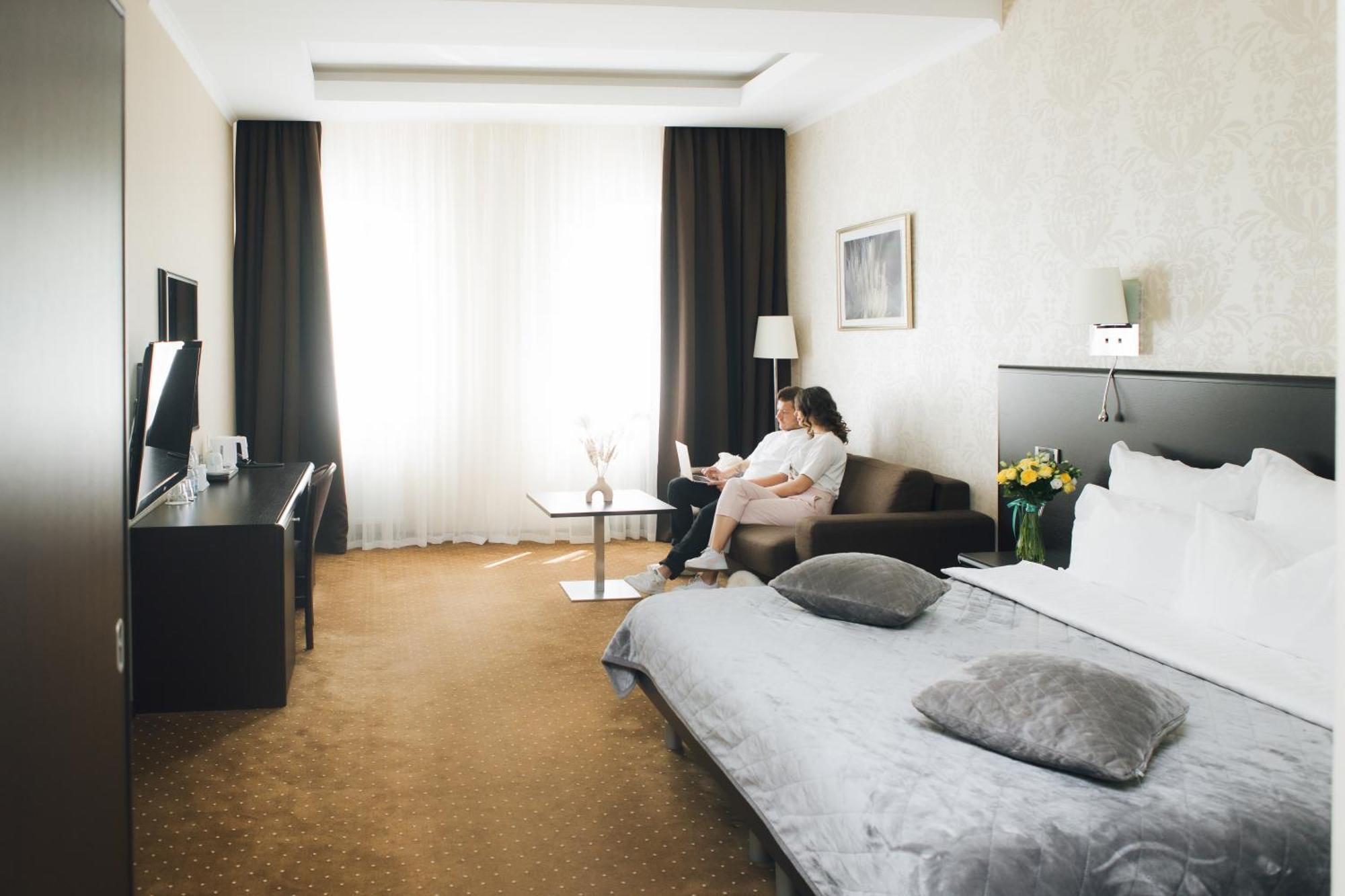 Alexandrovskiy Hotel