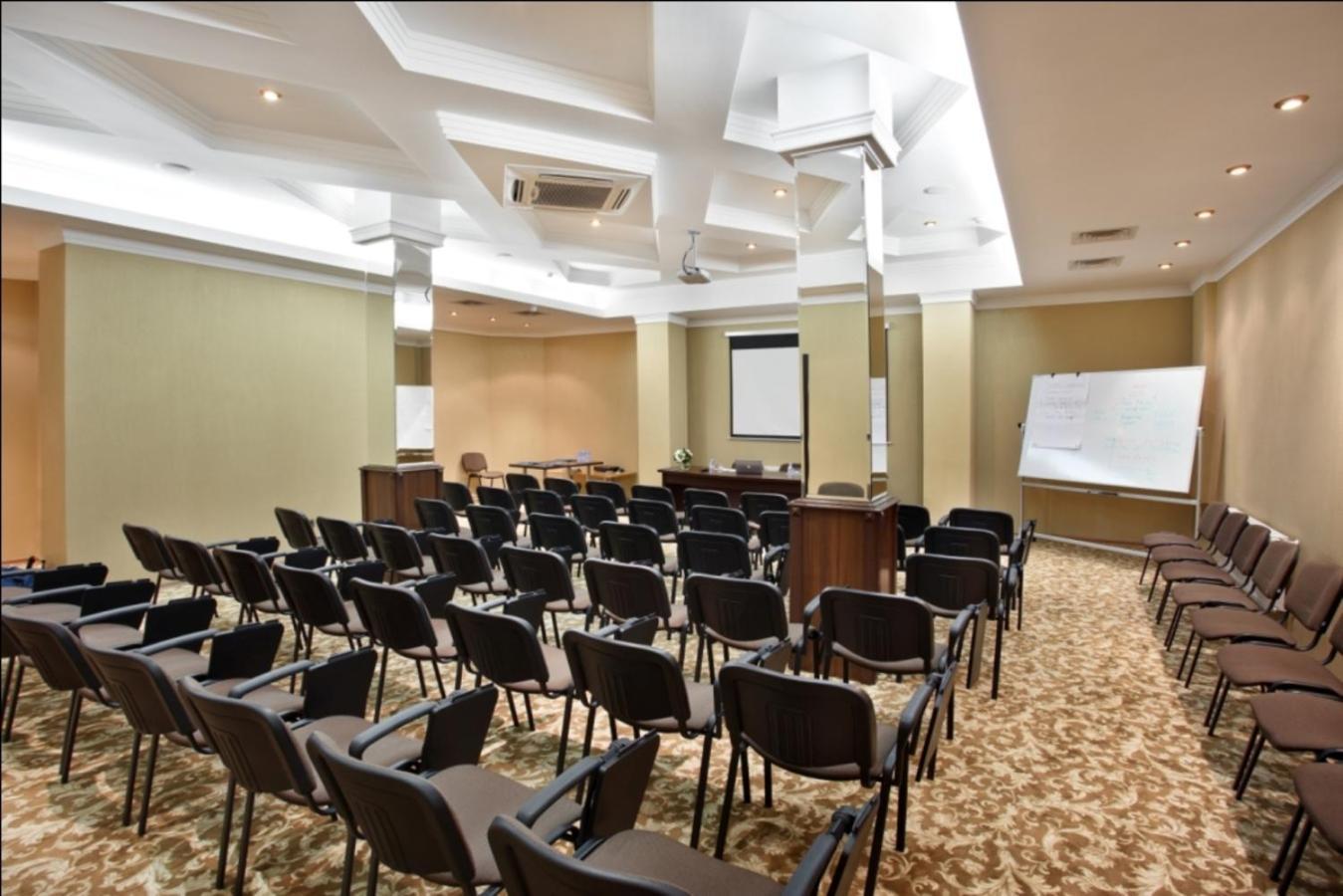 александровский Отель 4*